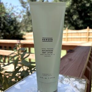 Versed Total Package Replenishing Body Lotion SPF 30 | 6 fl. oz | NWT